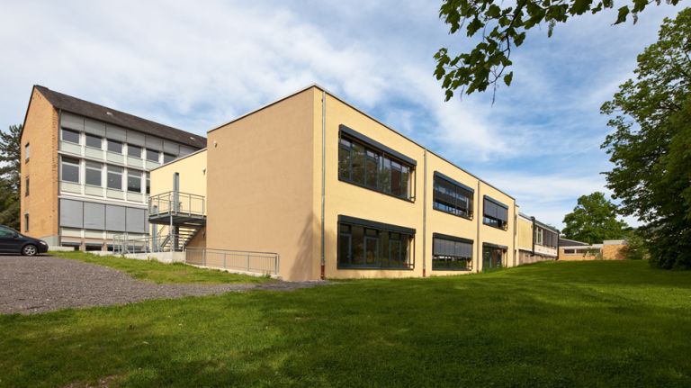 NikolausvonKuesGymnasium